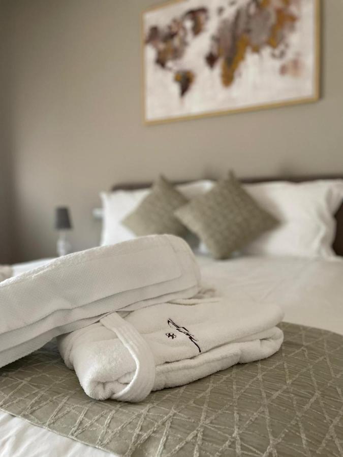 Notti O' Tunn Luxury Rooms In Centro Geraci Siculo Eksteriør billede