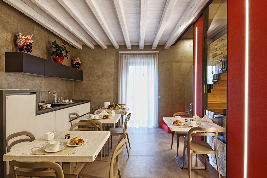 Notti O' Tunn Luxury Rooms In Centro Geraci Siculo Eksteriør billede