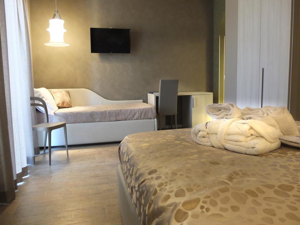 Notti O' Tunn Luxury Rooms In Centro Geraci Siculo Eksteriør billede